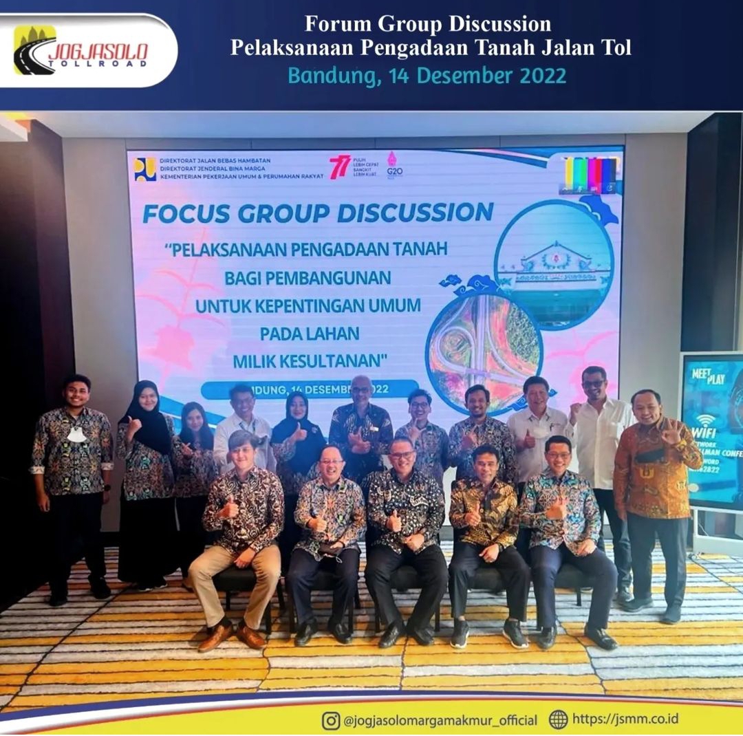 Direktur Utama PT Jogjasolo Marga Makmur , Suchandra P. Hutabarat di dampingi oleh tim teknik hadir dalam Focus Group Discussion (FGD) pelakasanaan Pengadaan tanah Jalan Tol, Pelaksanaan pengadaan Tanah bagi Pembangunan  untuk kepentingan  Umum Pada lahan Milik Kesultanan  