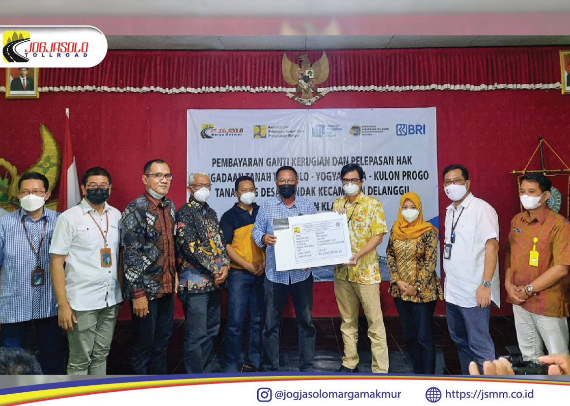 Pada Kegiatan ini turut dihadiri oleh Direktur Utama PT Jogjasolo Marga Makmur (JMM) Adrian Priohutomo didampingi Direktur Teknik JMM Pristi Wahyono, Direktur Umum & Legal JMM Sri Mulyani dan General Manager Lahan & Utilitas JMM M. T. Amin, serta Kepala Kantor Pertanahan Kabupaten Klaten, Tentrem Prihatin dan Pejabat Pembuat Komitmen Pengadaan Tanah Jalan Tol Solo – Yogyakarta – Kulonprogo I & Yogyakarta – Bawen I, Wijayanto.

Pada kesempatan tersebut Qoswara menyatakan bahwa hari ini adalah merupakan sejarah baru di Indonesia dalam hal pengadaan lahan. “Pembayaran ini merupakan kali pertama pembayaran Tanah Kas Desa di Indonesia secara langsung