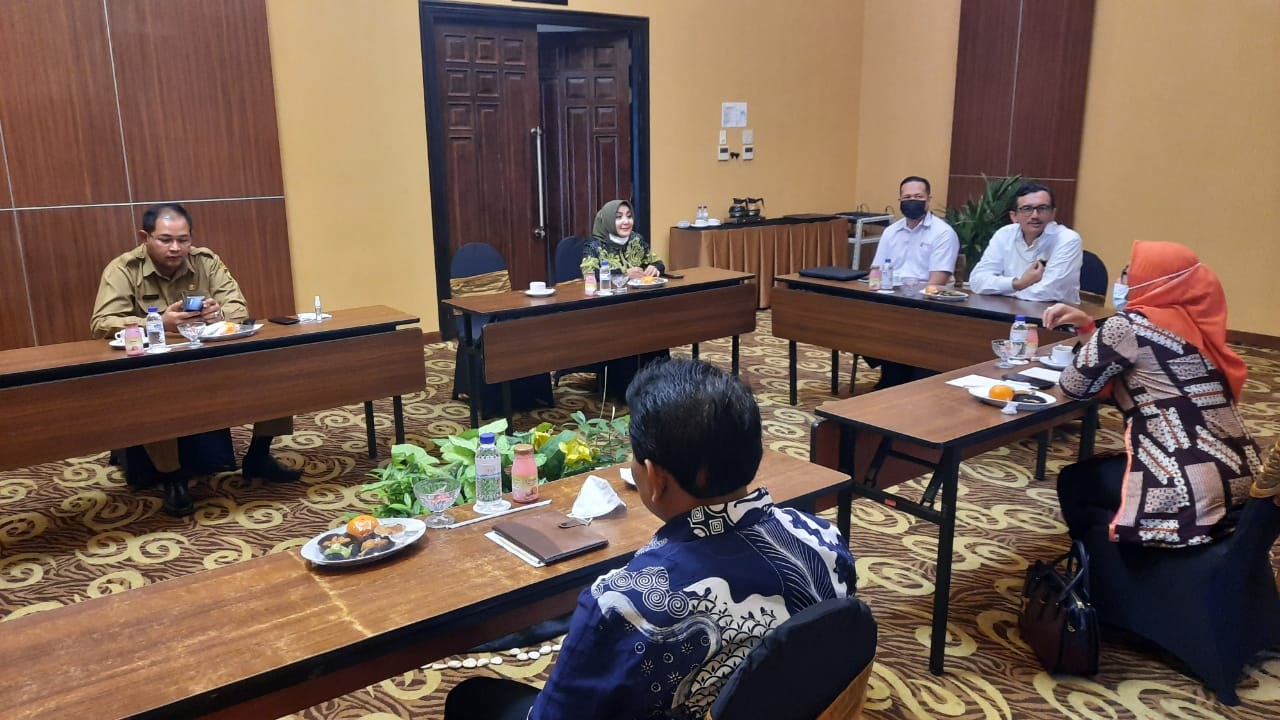 Pertemuan ini yang disambut baik oleh Bapak Wakil Bupati Kulon Progo, Fajar Gegana dan Ketua DPRD Kabupaten Kulon Progo Ibu Akhid Nuryati, SE.