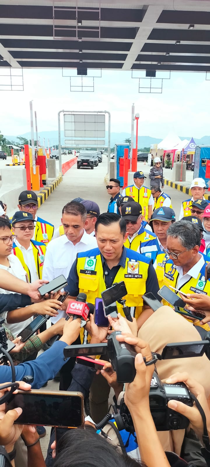 Kunjungan Menteri Koordinator Bidang Infrastruktur dan Pembangunan Kewilayahan ke Jalur Fungsional Tol Jogja Solo