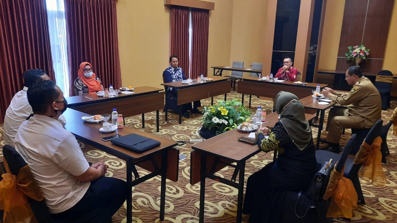 Pertemuan ini yang disambut baik oleh Bapak Wakil Bupati Kulon Progo, Fajar Gegana dan Ketua DPRD Kabupaten Kulon Progo Ibu Akhid Nuryati, SE.