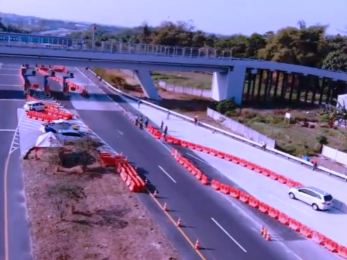 Dalam rangka pembangunan Overpass Ngasem, rekayasa lalu lintas Pengalihan Jalan telah mulai pada tan